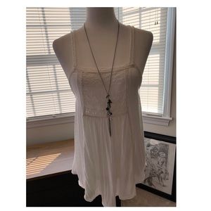 American Eagle White Top